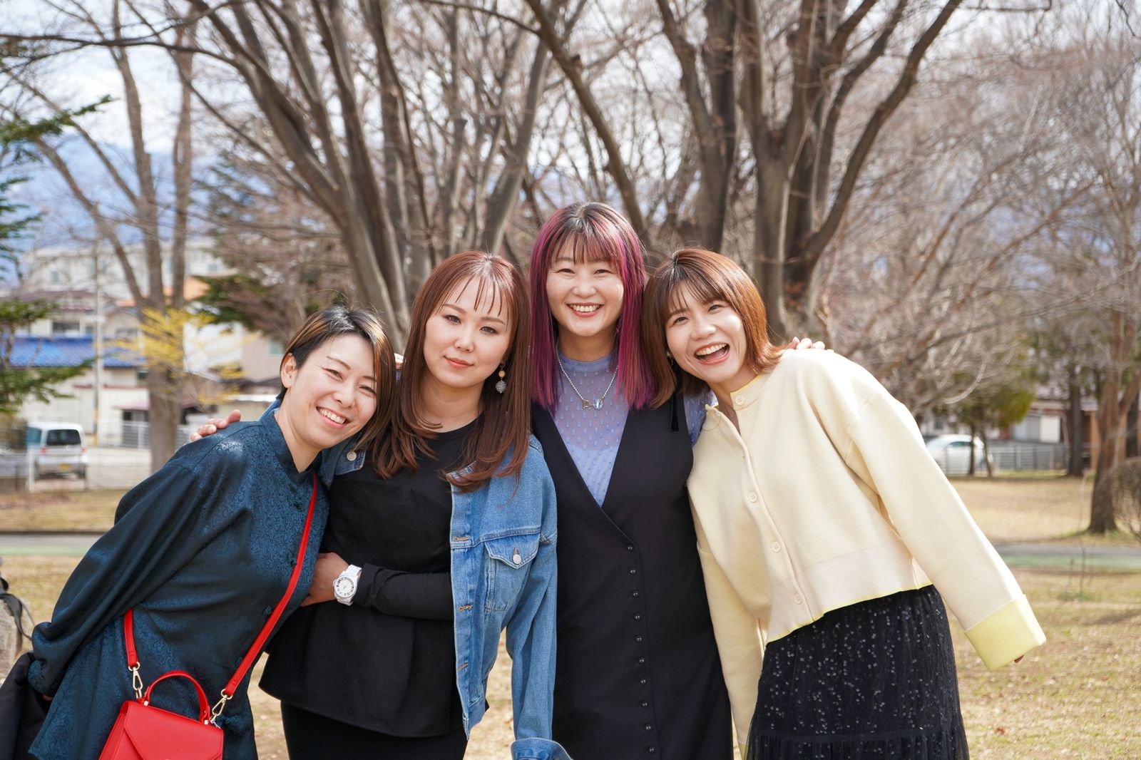 ヒーラー育成講座の受講生と町田祐子